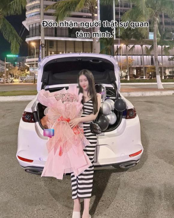 Hình ảnh sang chảnh tràn ngập khắp trang cá nhân của cô nàng thay thế cho sự gầy gò, thiếu sức sống trước đây.