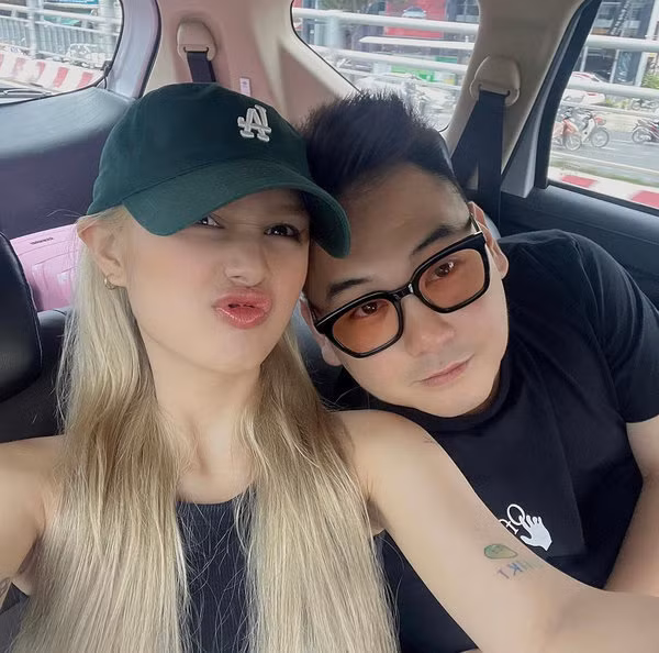 Tuy nhiên, đừng tưởng nam streamer chỉ biết chiều vợ bằng vật chất. Bởi nếu theo dõi Xemesis, người hâm mộ sẽ thấy anh nhiều lần sẵn sàng đứng ra bảo vệ Xoài Non khỏi những lời khiếm nhã trên mạng xã hội.