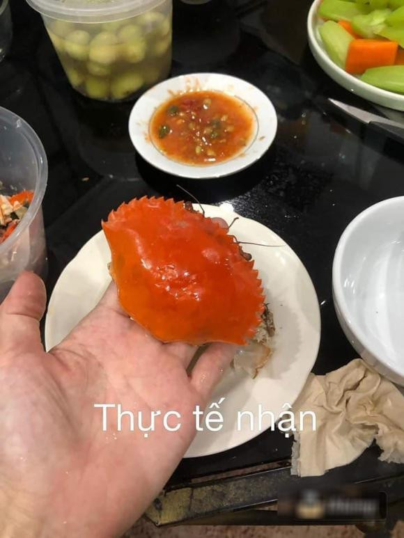 Bên cạnh đó, nhiều dân mạng cũng chia sẻ kinh nghiệm mua cua không bị óp.