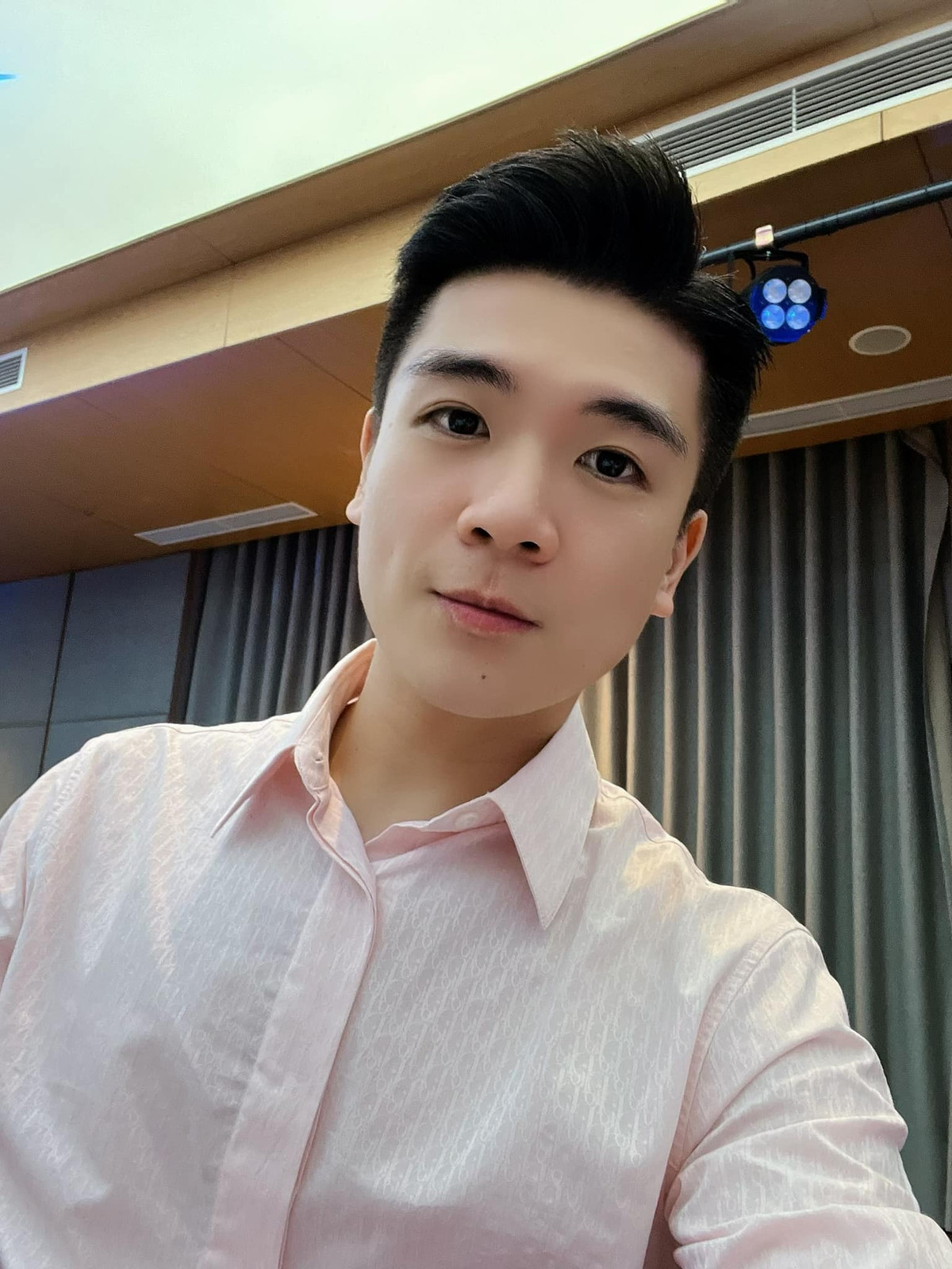 Ấn tượng hơn, con trai cả bầu Hiển từng có kinh nghiệm 5 năm làm CEO của Tập đoàn gia đình tại Mỹ.