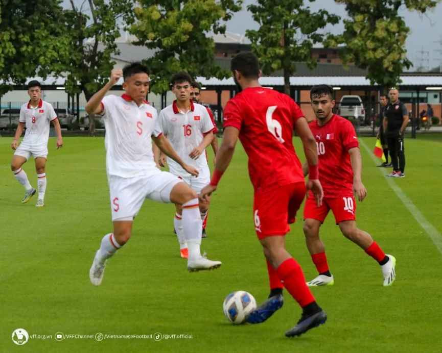 U23 Viet Nam thua U23 Bahrain, rut kinh nghiem gi sau tran dau?-Hinh-2
