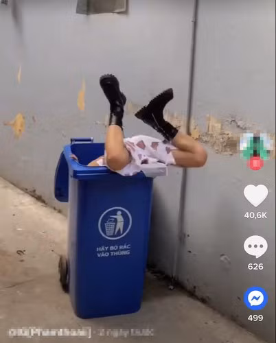 Nam TikToker P.T là nhân vật khá có tiếng trên MXH, thời gian gần đây anh chàng thường có những video "độc lạ" để hút người xem từ những hành động bất bình thường, không giống ai. Điển hình là hành động cắm đầu vào thùng rác của nam thanh niên này đã thu về 300 nghìn lượt xem và hơn 40 nghìn lượt yêu thích.