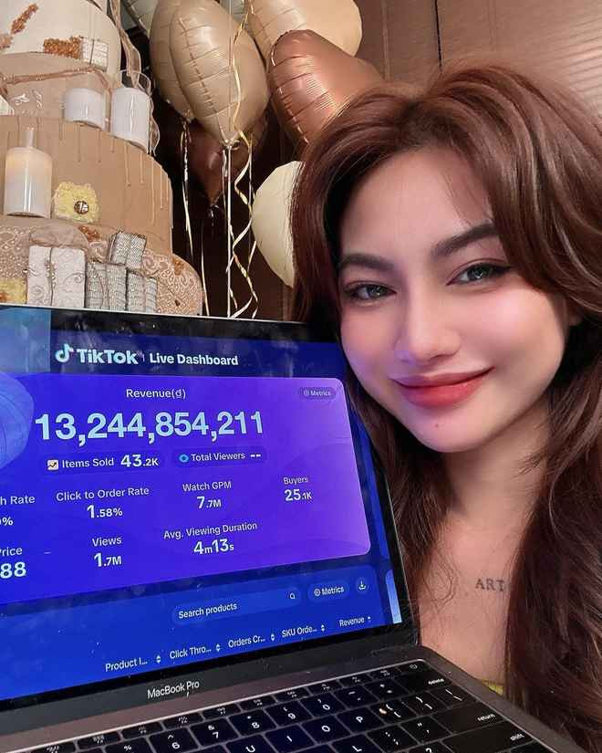 Kể từ sau khi lấn sân hoạt động sang lĩnh vực sáng tạo nội dung trên các nền tảng MXH, Diệp Lê trở thành một beauty KOL sở hữu kênh TikTok hơn 720k người theo dõi, hơn 15,4 triệu lượt yêu thích cho các video của mình.