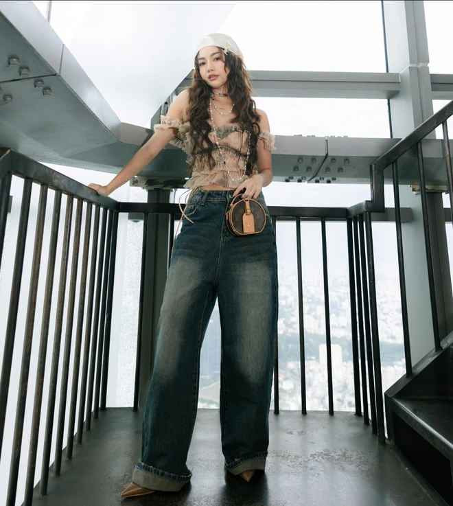 Vào tháng 9/2023, Diệp Lê chi nửa tỷ đồng để tổ chức sinh nhật, với sự góp mặt của nhiều gương mặt có tiếng như Lan Ngọc, Lucie Nguyễn, Huyền 2K4, Quỳnh Thi, CiiN,... Đây cũng chính là cột mốc đánh dấu bước chuyển mình của bản thân.