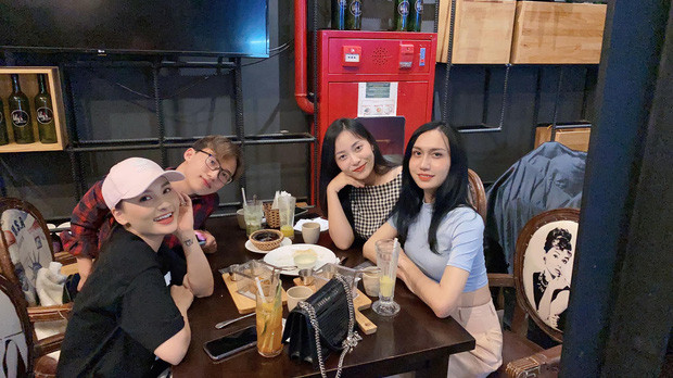 Dien trang phuc nay, Lynk Lee khoe voc dang chuan 