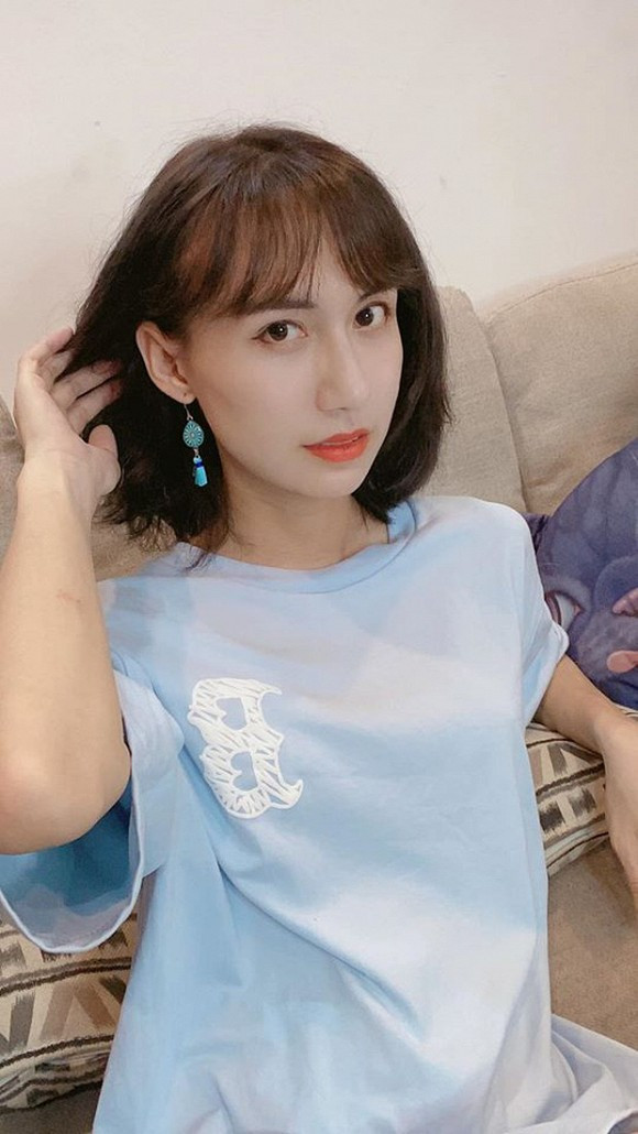 Lynk Lee cho biết sắp tới cô sẽ sang Thái Lan để mài yết hầu nhằm mục đích làm cho vẻ ngoài nữ tính hơn. Tuy nhiên, nhiều người khuyên can cô nàng bởi cho rằng giờ đã đủ xinh.