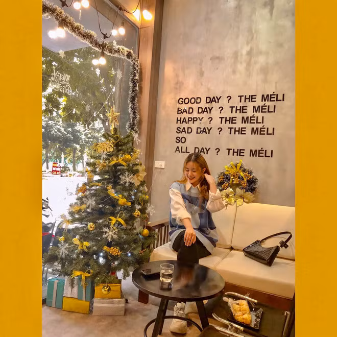 Được biết, sau khi được dân tình chú ý nhờ tiết mục nhảy ở trường, trang cá nhân của Hải Anh liên tục được mọi người tương tác, nhắn tin làm quen và số người theo dõi đã tăng lên con số gần 17.000 người.