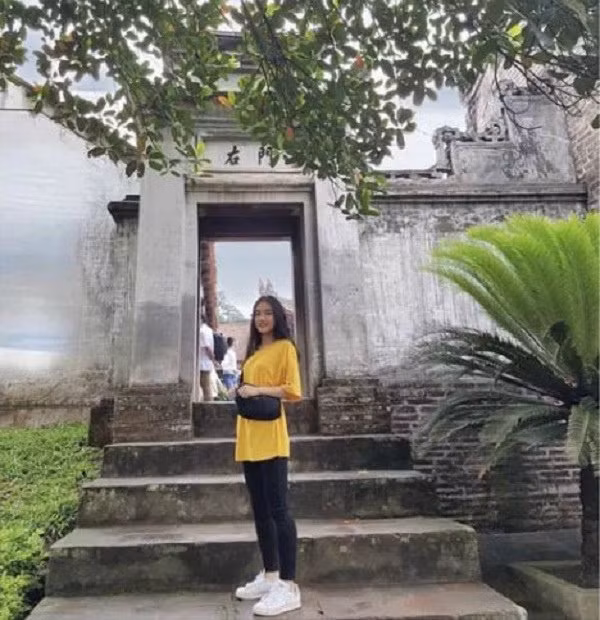 Là tân sinh viên, có nhiều thay đổi trong cuộc sống, phải làm quen và thích nghi với nơi ở, việc học tập ở môi trường mới... nhưng sau tất cả, Hải Anh vẫn nuôi dưỡng niềm đam mê âm nhạc, vũ đạo.