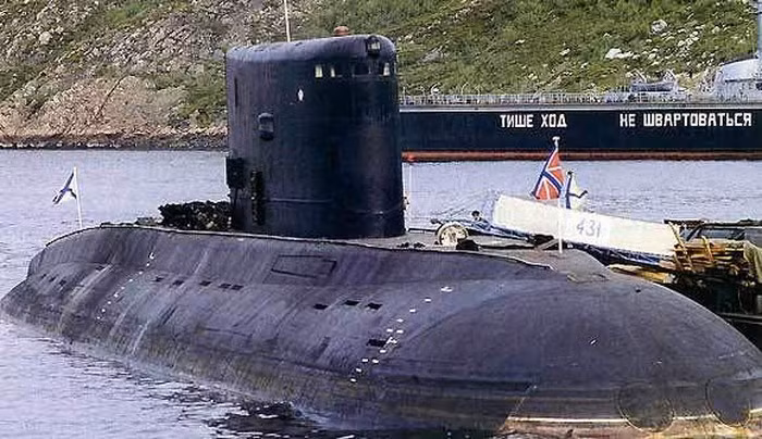 Chiếc B-248 được trang bị 6 ống phóng ngư lôi cỡ 533 mm, mang theo ngư lôi chống tàu ngầm và tàu nổi, nó còn được tích hợp hệ thống phòng không tự động nạp đạn, bao gồm Strela-3M MANPADS.