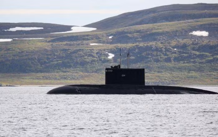 Tuy nhiên thực tế cho thấy biện pháp này là bất khả thi và mang tính chắp vá, do đó đòi hỏi về việc phát triển một loại tàu ngầm tấn công mới hoàn toàn đã bắt đầu.