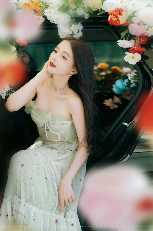 Trước đây, Lan Hương theo đuổi phong cách ngây thơ, trong sáng.