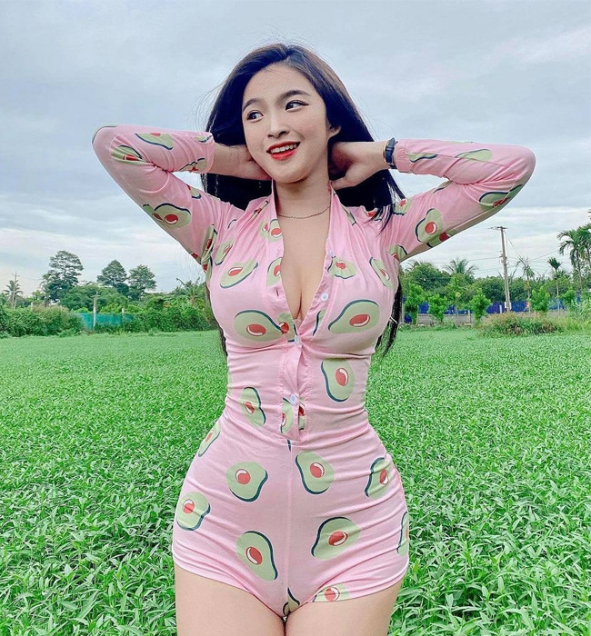 Hiện tại, Bảo Trân thiên về phong cách gợi cảm và có phần cá tính.