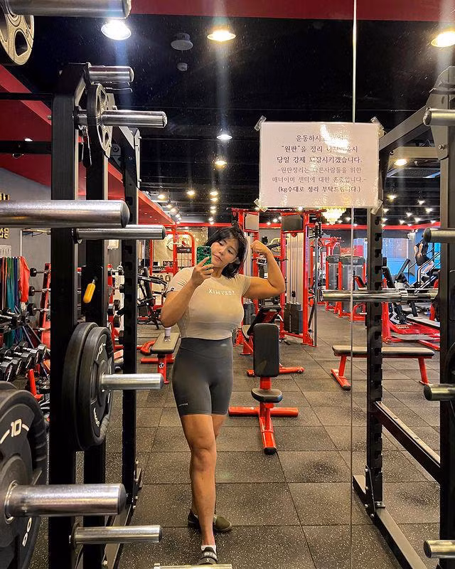 Soo Bin thừa nhận: "Tôi rất thích ăn nhưng lại ghét vận động, đúng chuẩn một kiểu người lười vận động luôn đó".