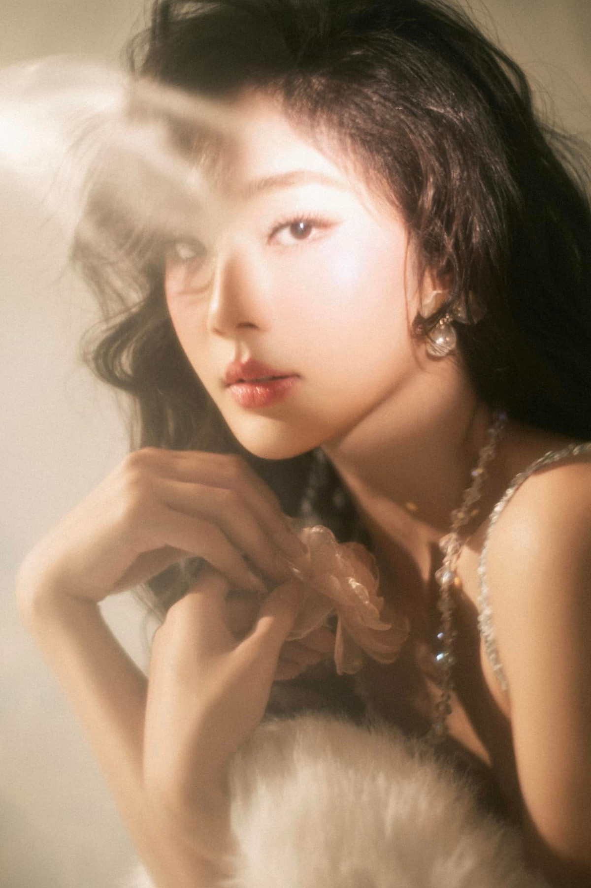 Tại đây, mỹ nhân Bến Tre chủ yếu chia sẻ về cuộc sống thường ngày, những chuyến du lịch, những bộ ảnh mới cũng như hậu trường công việc.