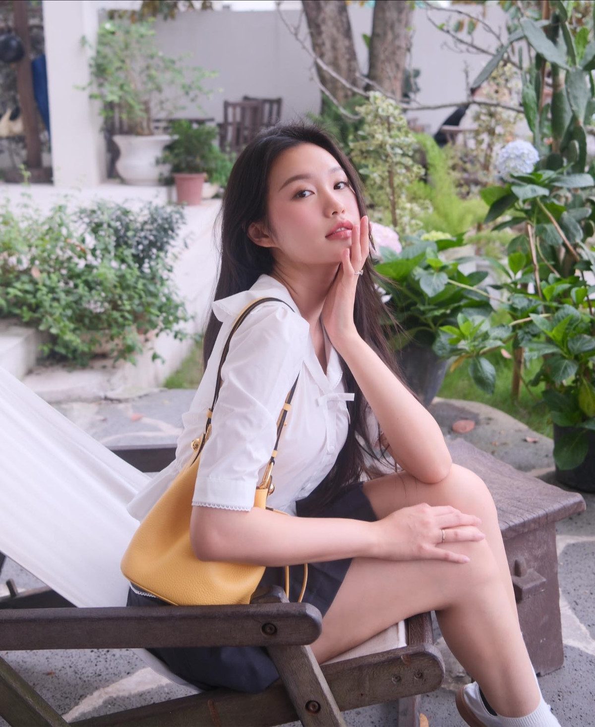 Gây chú ý từ cuộc thi Hoa hậu Việt Nam 2020, Doãn Hải My nhanh chóng ghi dấu ấn trong lòng công chúng nhờ nhan sắc ngọt ngào cùng hình ảnh trong sáng, học thức.