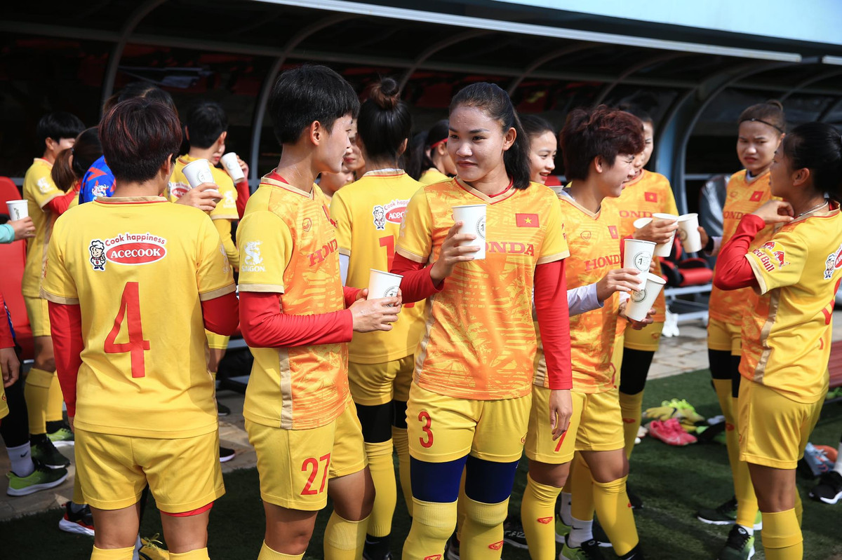 Lo bi kip giup doi tuyen nu Viet Nam sung suc truoc World Cup nu-Hinh-3