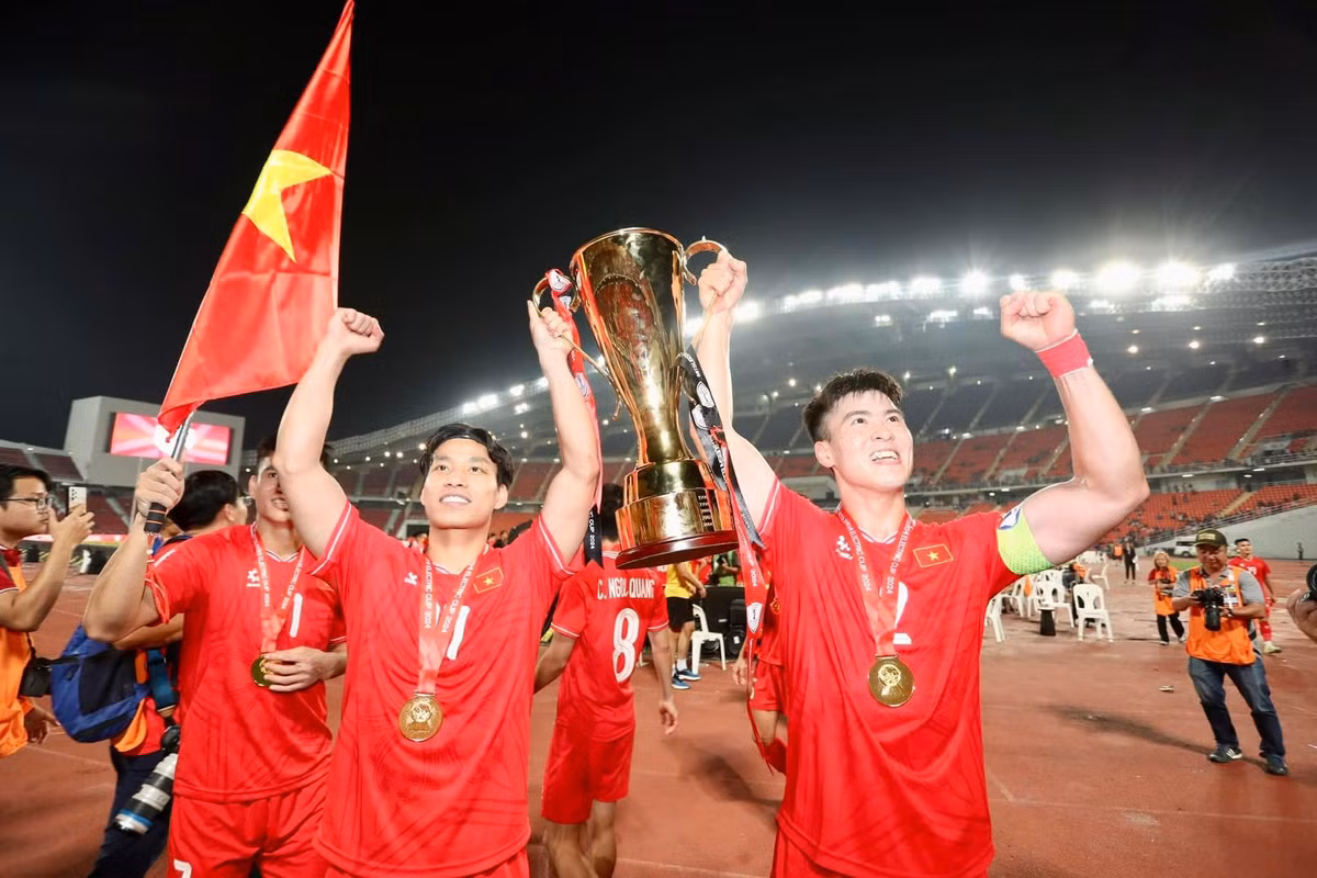 Lich trinh DT Viet Nam ve nuoc cung cup vang AFF Cup ra sao?-Hinh-2