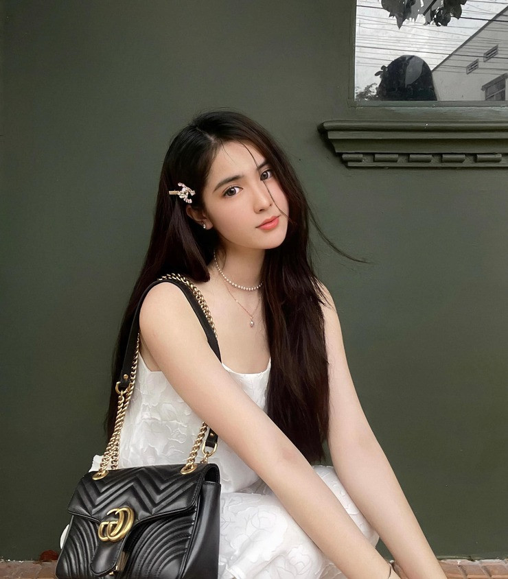 Không thể phủ nhận, phong cách thời trang là điểm cộng cho gái xinh Đồng Tháp.