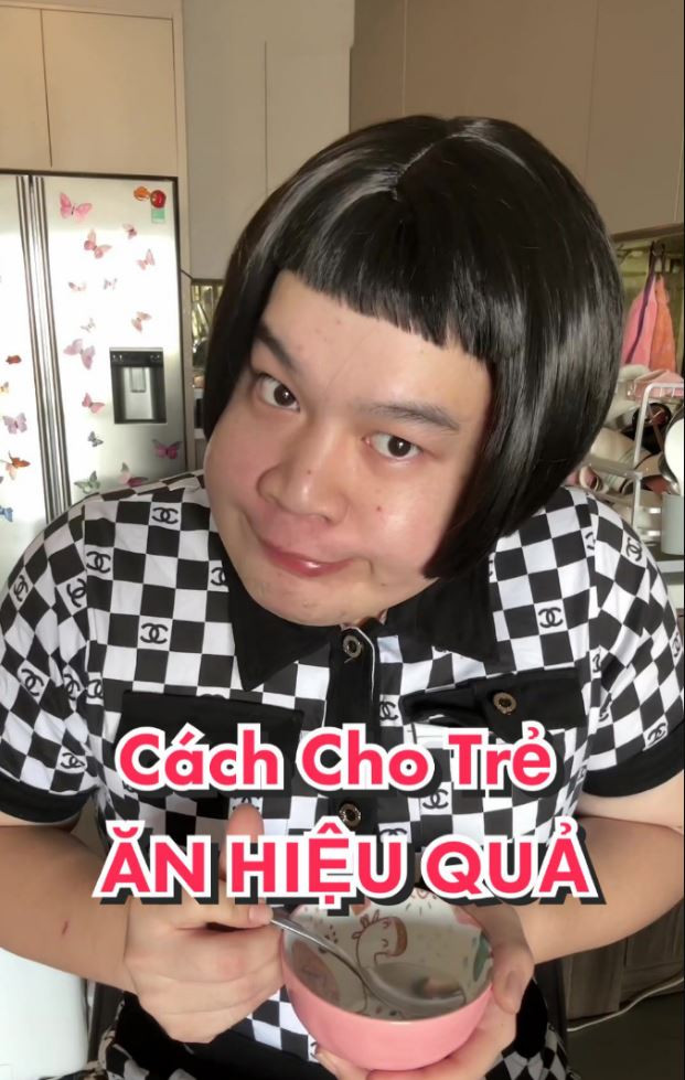 Trong đó phải kể đến clip với tựa đề "Cách cho trẻ ăn hiệu quả 100%", thu về hơn 15 triệu lượt xem. Hình tượng Tuấn Trinh giờ đây đã trở thành một bà giữ trẻ, cầm bát cháo trợn ngược mắt lên và liên tục nói: "Ngoan cô Trinh thương cô Trinh yêu, hư cô Trinh nuốt chửng nhá. Ăn đi nhanh lên" khiến không chỉ trẻ em mà cả người lớn cũng phải giật mình khi xem.