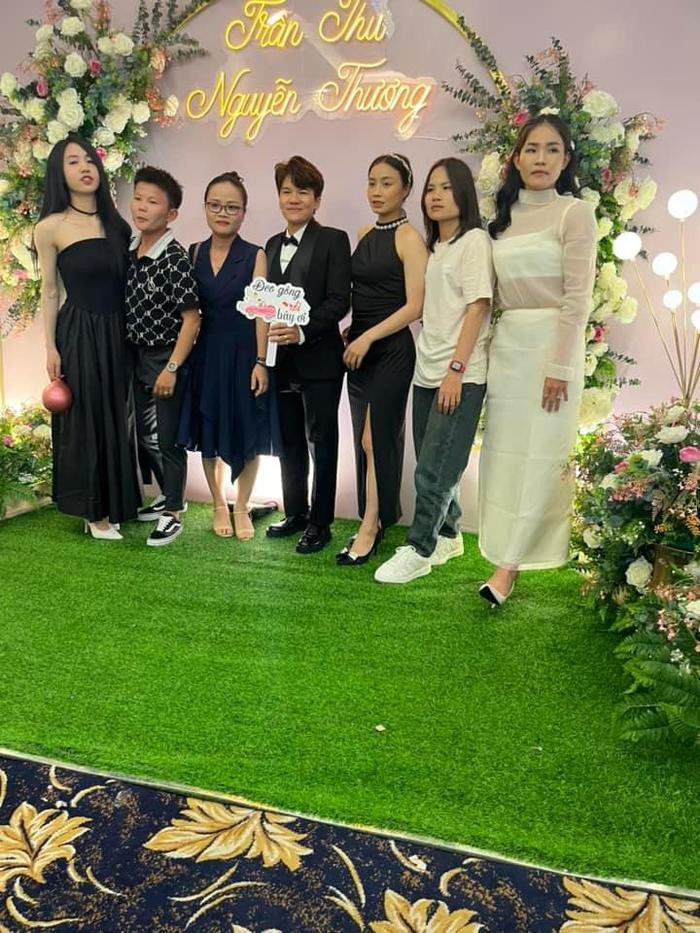 Sau khi kết thúc mùa giải 2023, Trần Thị Thu hết hợp đồng với CLB TP HCM nhưng chưa quyết định tiếp tục gắn bó hay chuyển sang CLB khác.