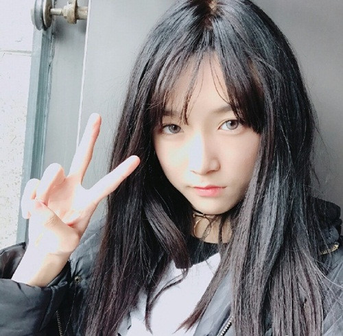 Thế mới bảo, con gái bây giờ khó tin, đặc biệt là các hot girl nổi lên trên MXH. Người thật việc thật đôi khi còn bị lừa thì nói gì tới những cô nàng hot girl trên mạng phù phiếm.