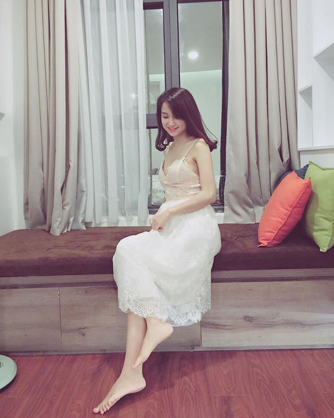 Angela Phan vẫn tiếp tục công việc buôn bán của mình và mọi chuyện có vẻ như vẫn tiến triển rất tốt sau 3 năm dính lùm xùm tình ái với Minh Nhựa.