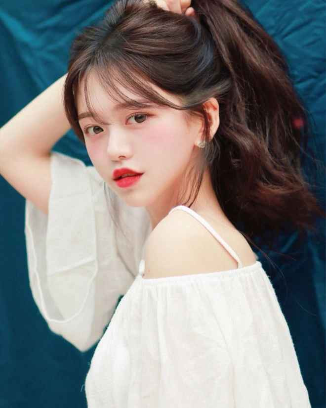 Mặc dù không hoạt động thường xuyên trong lĩnh vực nghệ thuật nhưng Han Gisol vẫn biết cách để có thể khẳng định tên tuổi của mình.