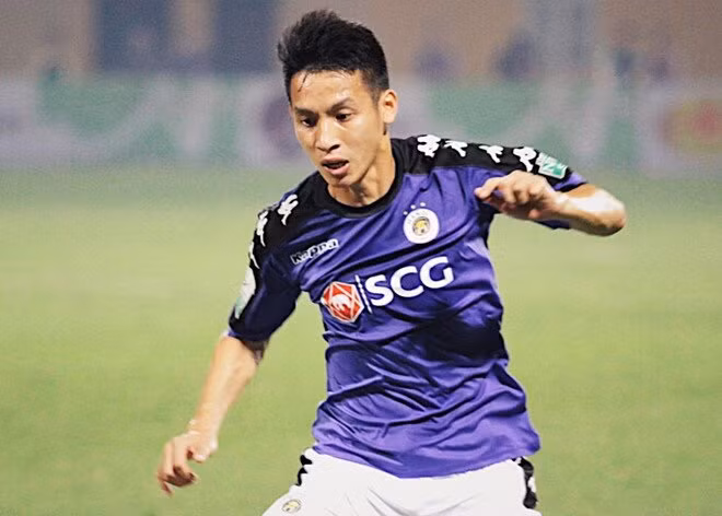 Doi bong Thai lien tuc 