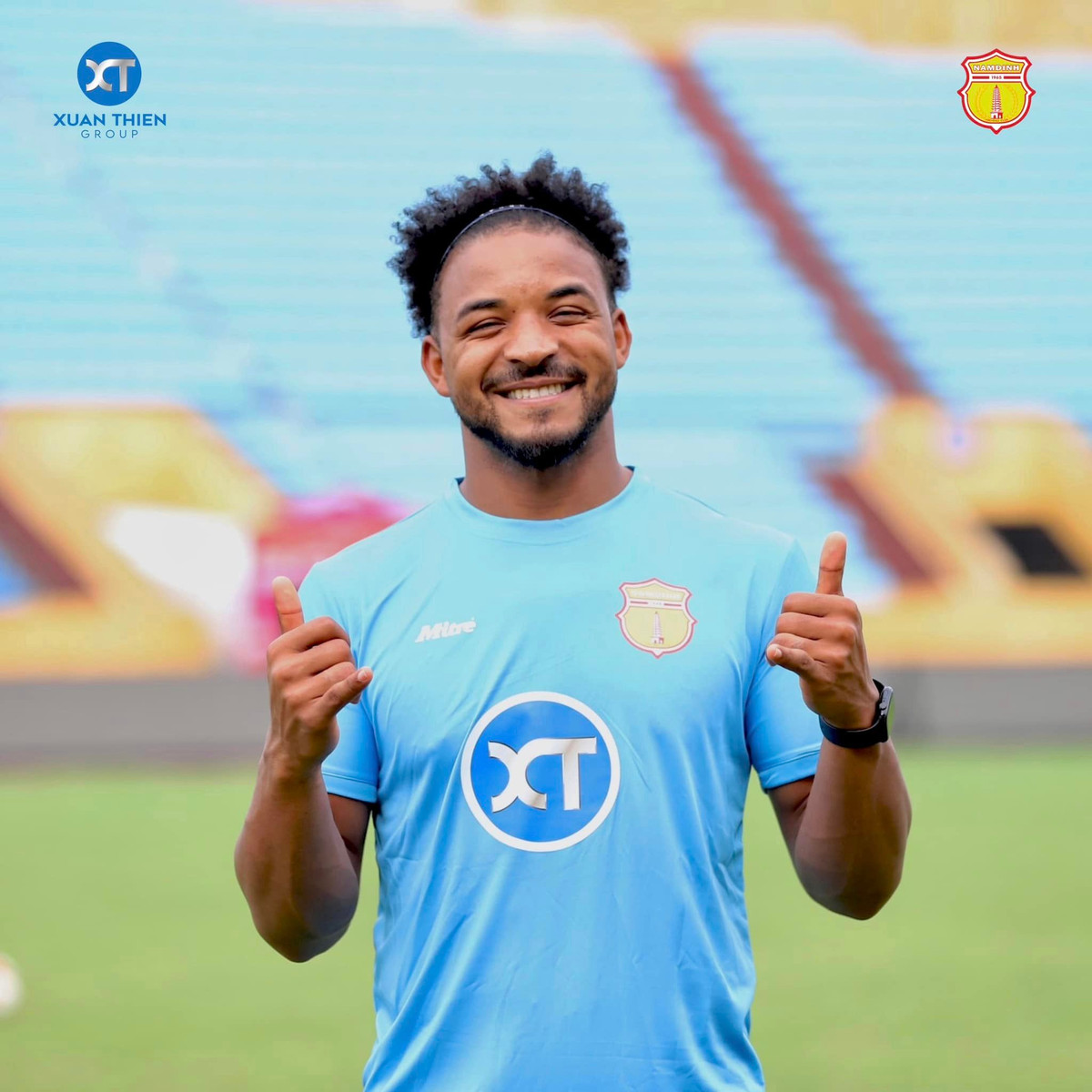 CLB Thep xanh Nam Dinh co hat-trick giai thuong thang 10 V-League-Hinh-3