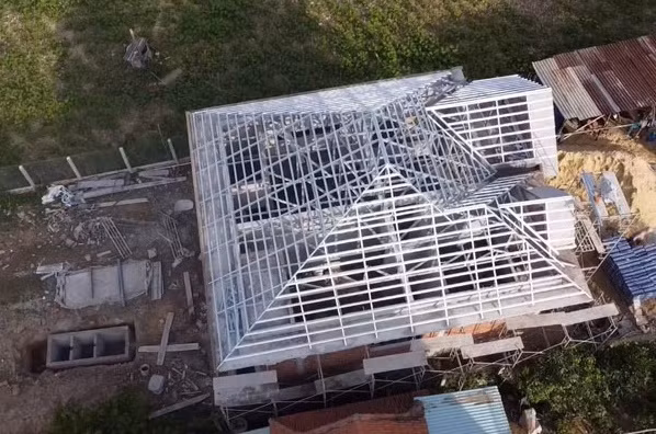 So Y Tiết từng tâm sự. “Nó rất đặc biệt, mảnh đất đầu tiên này mình mua được, đã chấm dứt 34 năm cuộc đời ở trọ, ở đợ, ở thuê. Một cuộc đời không mái ấm...nó sẽ chấm dứt. Và mình hạnh phúc. Khó tả lắm. Mình xin cảm ơn tất cả".