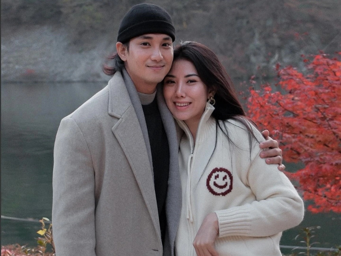 Mới đây, Koreaboo đưa tin cập nhật cuộc sống hiện tại của Paing Takhon (sinh năm 1996), diễn viên, người mẫu nổi tiếng Myanmar.