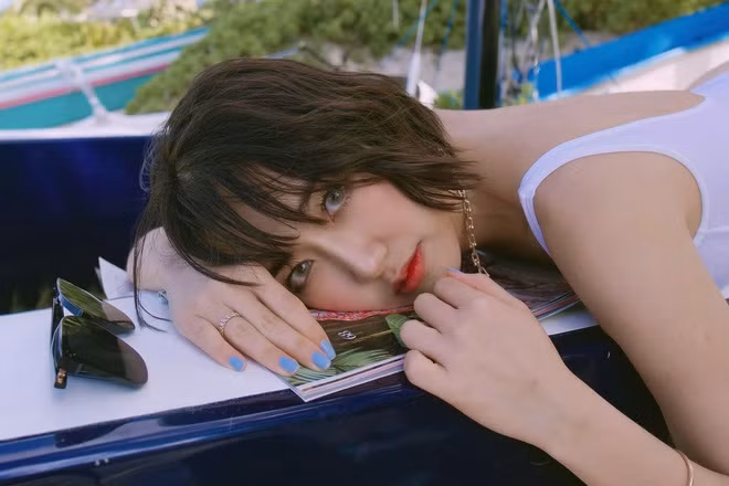 Thay vì chìm trong tiêu cực, Quỳnh Anh lựa chọn thay đổi bằng hành động. Cô bắt đầu tìm trường, đăng ký ngành học mới, chuyển tới thành phố mà cô yêu thích rồi mới nói với bố mẹ.