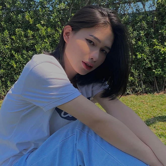 Nhiều người bênh vực Gia Bảo bởi đây đúng là sở thích riêng của từng cá nhân, và nó chỉ là một bức ảnh thôi chứ không nói lên được điều gì.