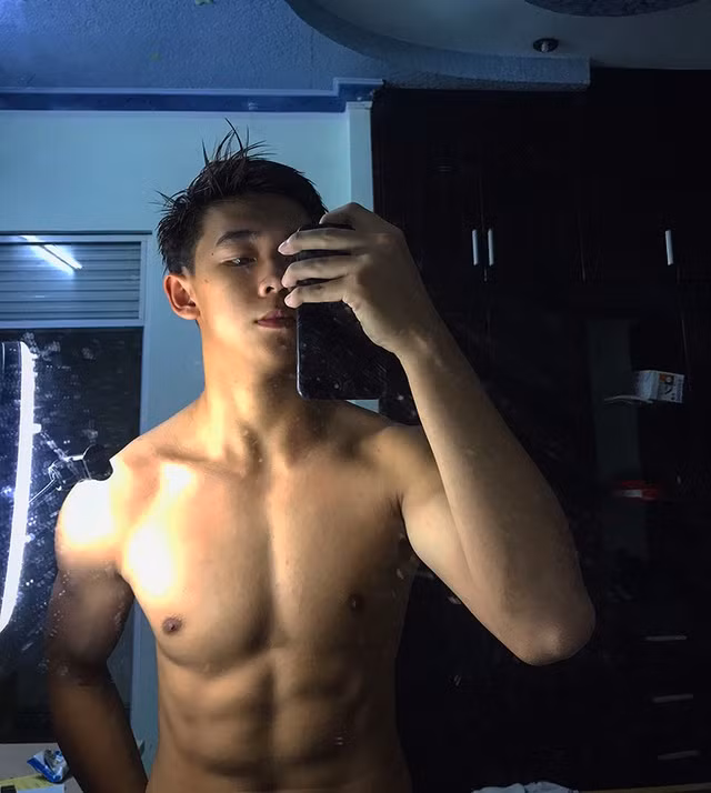 Toàn Bùi cho rằng, nên nhìn nhận mọi thứ với thái độ lạc quan thì tự khắc mọi vấn đề rồi sẽ có cách giải quyết ổn thỏa nhất có thể. Ngoài ra, khi cố gắng hết sức làm một việc gì đó, dù kết quả cuối cùng như thế nào thì cũng không phải hối tiếc.