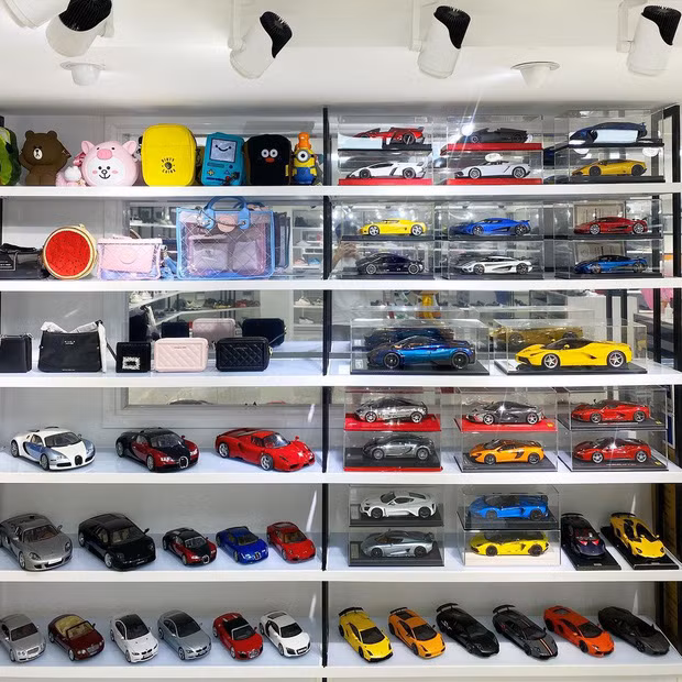 Thừa hưởng gen thích sưu tầm siêu xe của bố, Joyce Phạm cũng bày cho mình những chiếc mô hình.