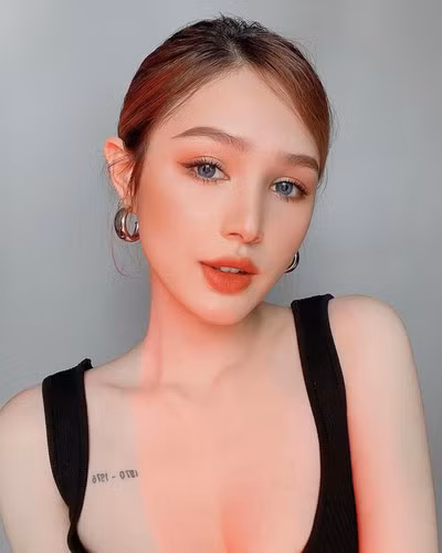 Việc công khai độc lập tài chính, không phụ thuộc vào bất cứ ai được coi là cách đáp trả thẳng thắn nhất Xoài Non dành cho những người trước giờ hay nói cô "ăn bám" chồng giàu.