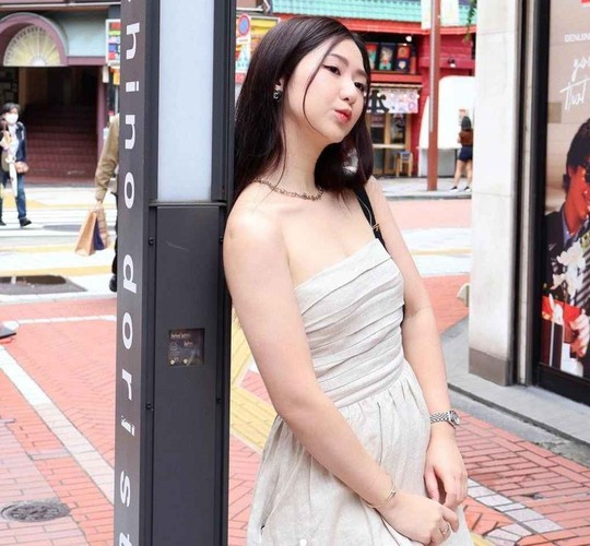 Cặp đôi Hà My và Trí Thịt Boà nhanh chóng nhận được sự yêu mến của cộng đồng mạng nhờ những khoảnh khắc thân mật, ngọt ngào.