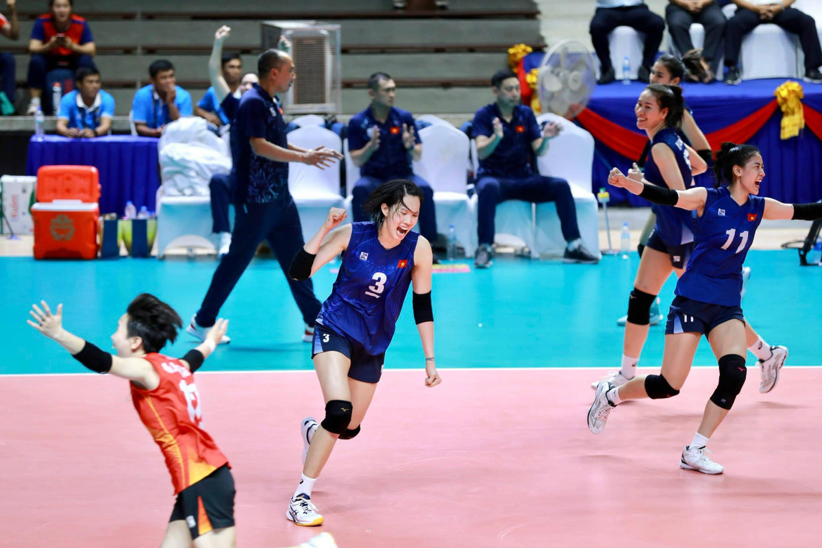 Vut mat HCV SEA Games, bong chuyen nu xung dang nhan thuong nong