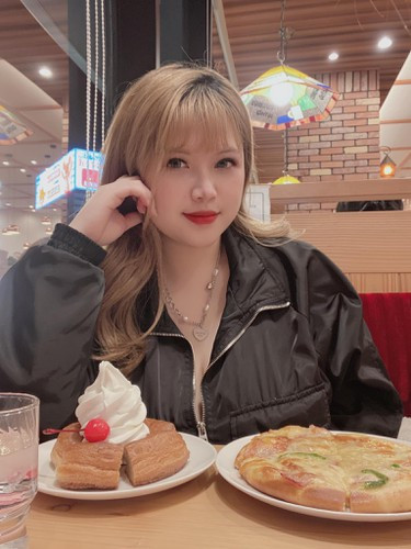 Đáp trả lại những chỉ trích từ netizen về việc chỉ trích kinh doanh nội dung 18+, Thu Trang Thậm cho rằng mọi người quá "độc ác", trong khi cô chủ muốn làm việc này để kiếm thêm thu nhập.