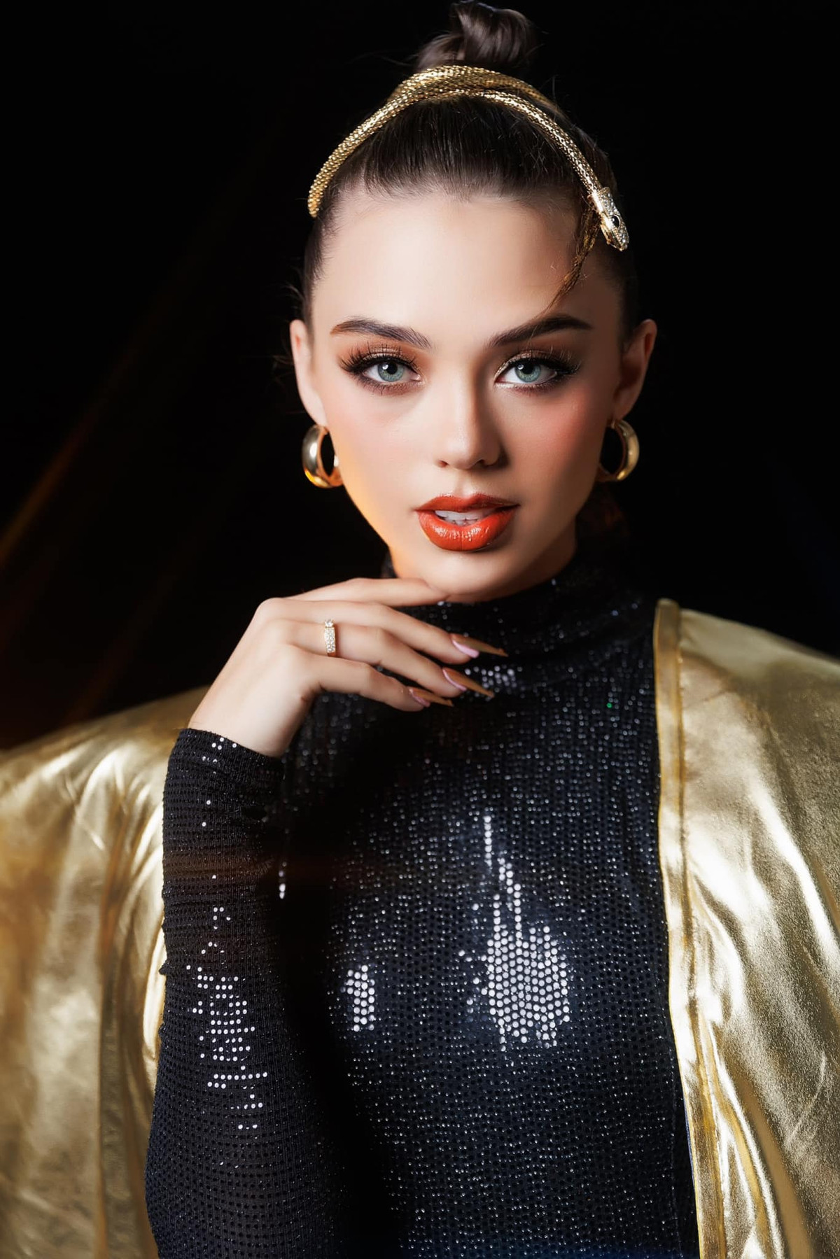 Dianka Zakhidova hoàn toàn có đủ khả năng để tham gia sân chơi Miss Universe để có thêm danh xưng Hoa hậu.