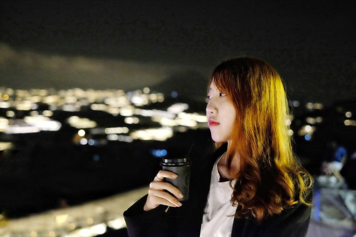 Đoan Minh khuyên cô gái là nếu không được người yêu quan tâm, nhắn tin thường xuyên thì cũng đừng cả ngày ngồi chờ đợi mà hãy dành cho bản thân nhiều hơn, làm những điều mình thích.