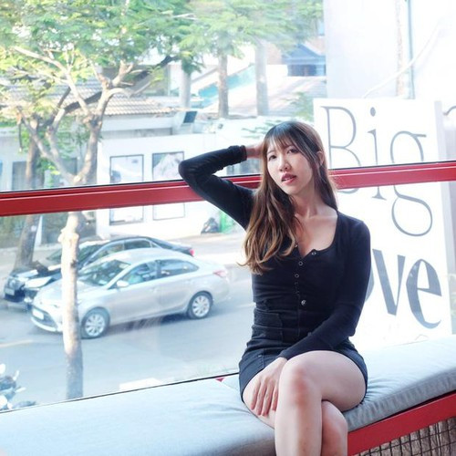 Từ sau khi được chú ý với màn xuất hiện gây bão trên chương trình hẹn hò, Đoan Minh được nhiều người biết đến hơn, cô nàng sau đó còn cho biết sẽ đi thẩm mỹ, tiết lộ bị gạ gẫm làm sugar baby thậm chí còn quảng cáo app người lớn.