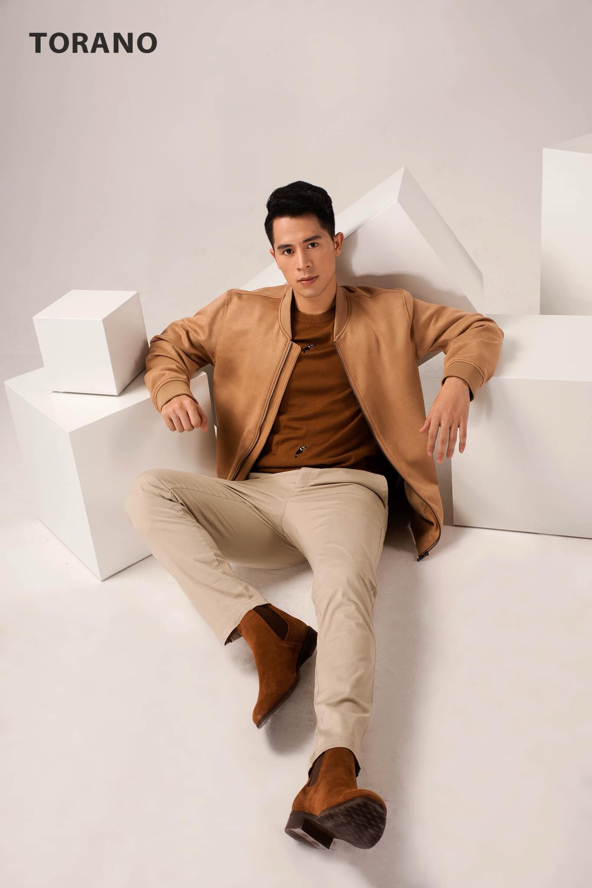 Một trong số lần hiếm hoi Đình Trọng nhận lời làm người mẫu ảnh cho một hãng thời trang.