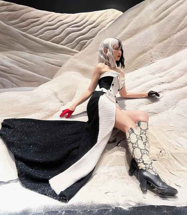 Mới đây nhất, Lê Bống đã khiến nhiều người ngạc nhiên nhìn không ra với tạo hình tóc ngắn lạ mắt.