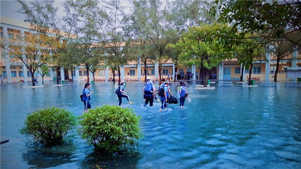 Bộ ảnh đã mang đến sự hào hứng xen lẫn hoài niệm cho những ai đã từng đi qua cái thời "quỷ ma" ấy.