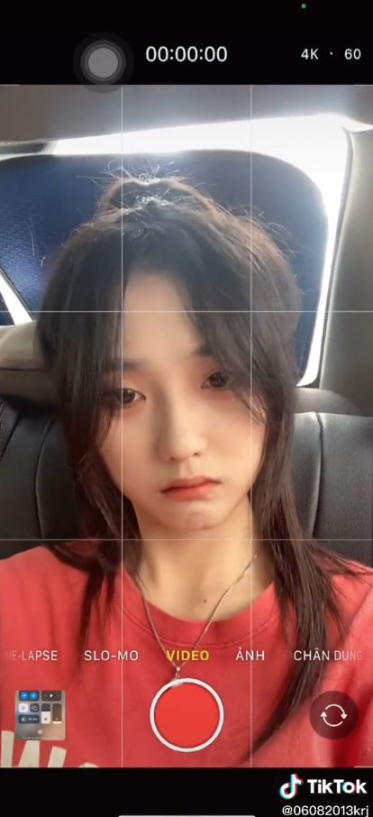 Ngoài ra, một số lại nghi ngờ Thu Hoài sử dụng ứng dụng chỉnh sửa khi chụp ảnh, lên hình thì mới có được nhan sắc “đỉnh” đến vậy.