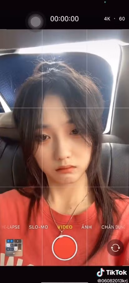 Ngoài ra, một số lại nghi ngờ Thu Hoài sử dụng ứng dụng chỉnh sửa khi chụp ảnh, lên hình thì mới có được nhan sắc “đỉnh” đến vậy.