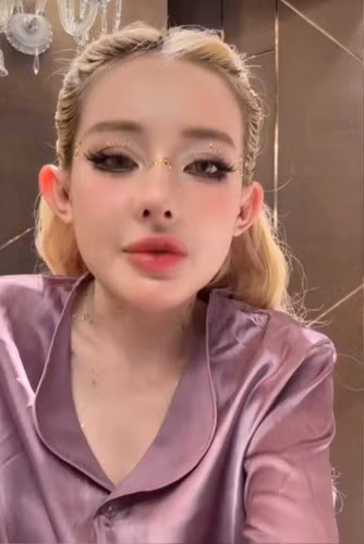 Ngân 98 cho biết video bị đem ra dọa dẫm là khoảnh khắc cãi lộn với mẹ ruột. Cô thừa nhận thời điểm đó do không kiểm soát được cảm xúc nên có những câu nói không phù hợp với gia đình.