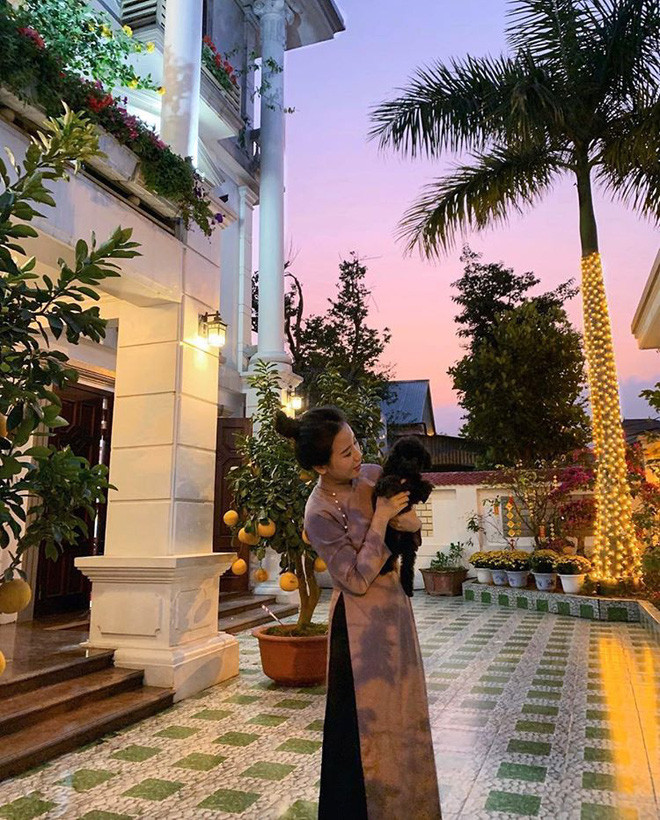 Ngoài ra Thảo Trinh còn có niềm đam mê bất tận với du lịch nên trang cá nhân của cô bạn sở hữu không ít những chuyến vi vu khắp chốn.