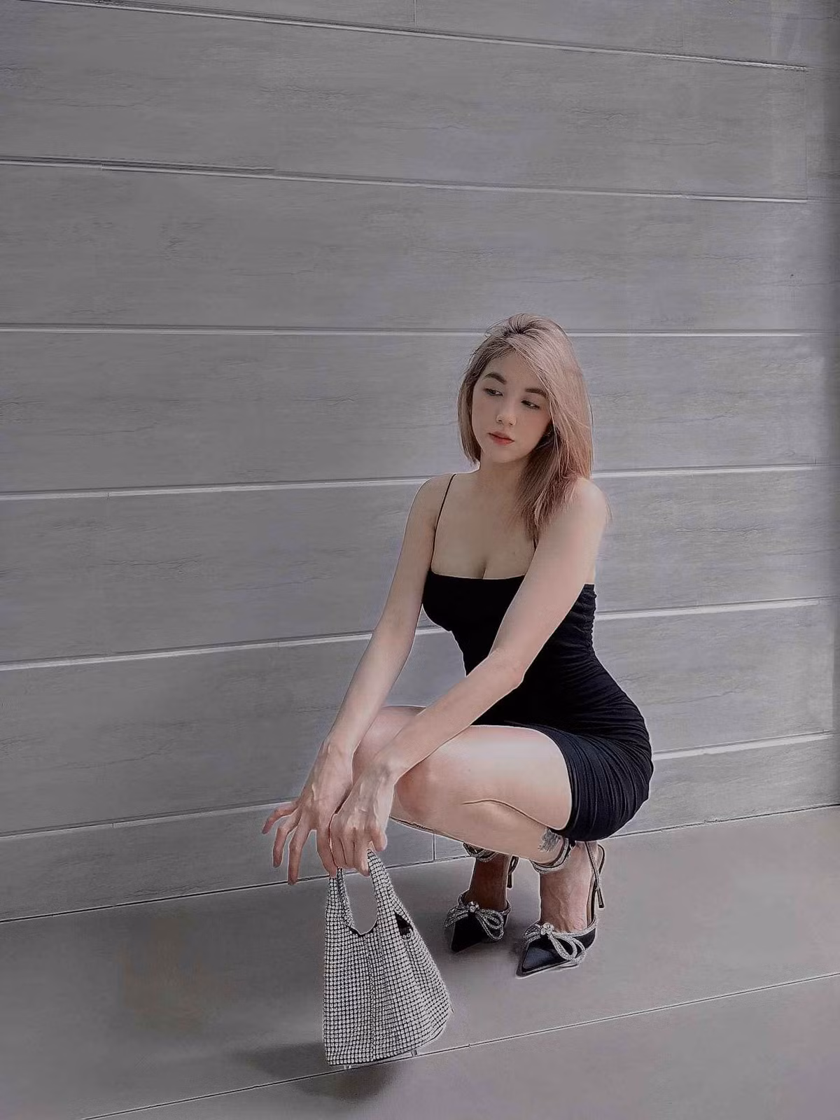 Hot girl không chỉ sở hữu ngoại hình xinh đẹp, sắc sảo và vóc dáng quyến rũ, Trân Mèo còn có tính cách cực “lầy lội”.